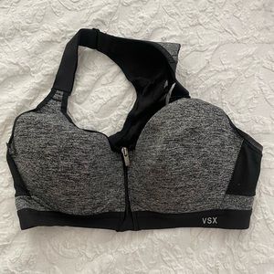 Knockout Victoria’s Secret sports bra